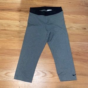 Women’s Nike Pro Capris